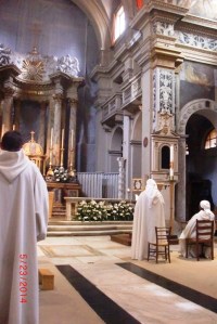 Brothers & Sisters of Jerusalem, Trinita dei Monti, Singing Noon Office